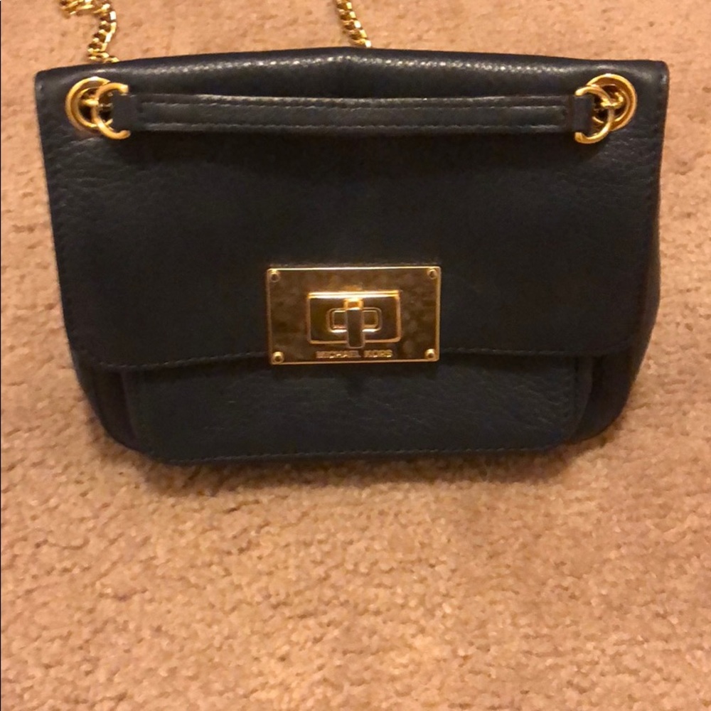 Micheal kors cross body